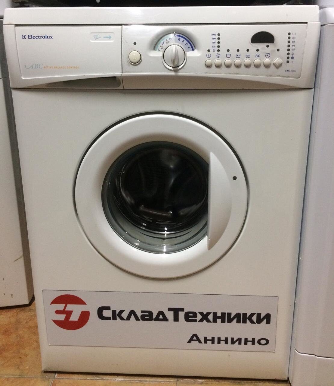 Стиральная машина Electrolux EWS 1046